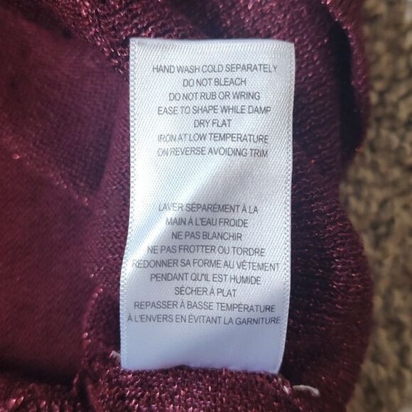 Cleo Size Medium Petite Women's Cold Shoulder Top - Picture 8 of 9